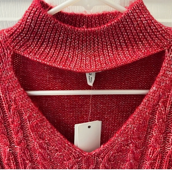 Olivia Sky Cutout Metallic Cable Knit Pullover Sweater Red Women's Sz Large NWT. - Picture 2 of 11